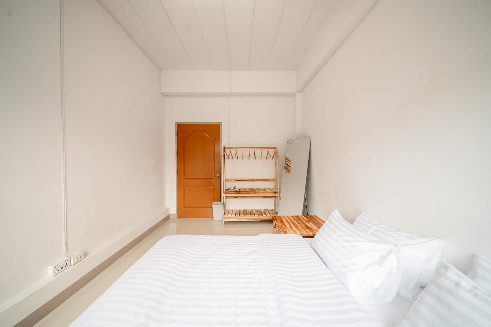 Socialer Coliving & Coworking Space Chiang Mai Exterior photo